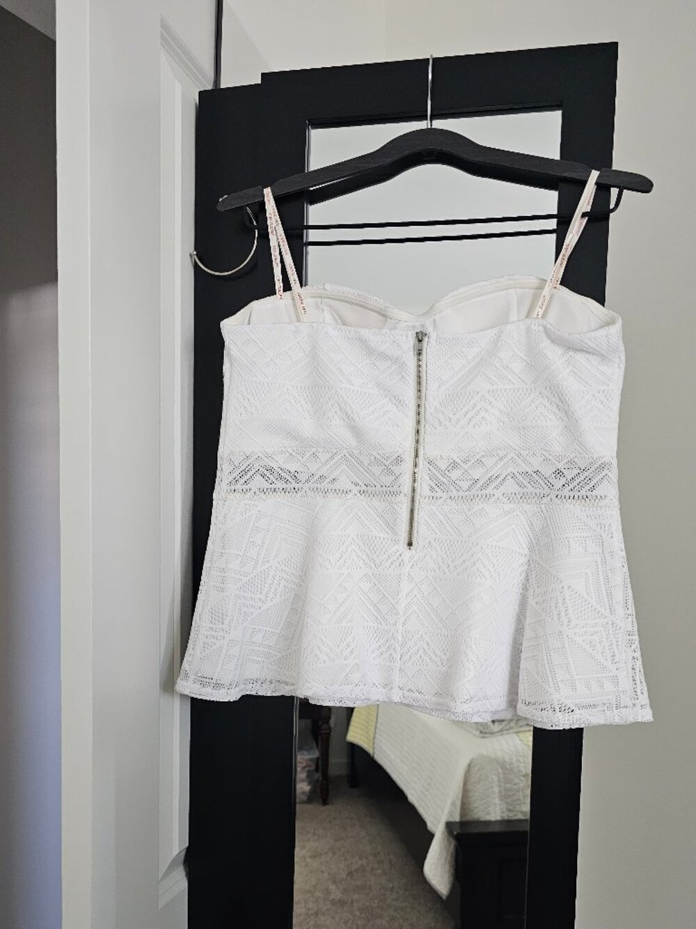 GUESS White Lace Two-Piece Set - Picture 3 of 4